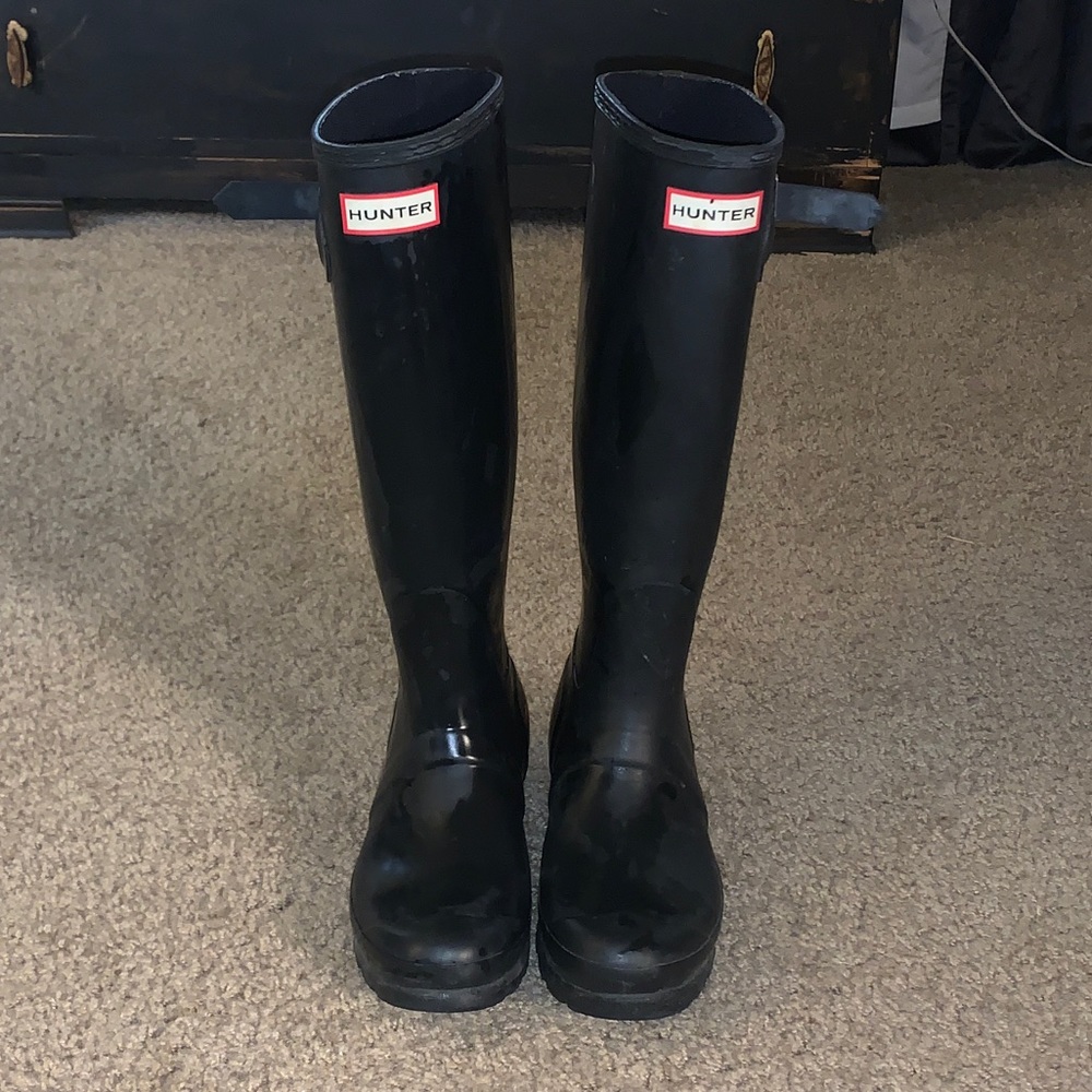 Black hunter rain boots